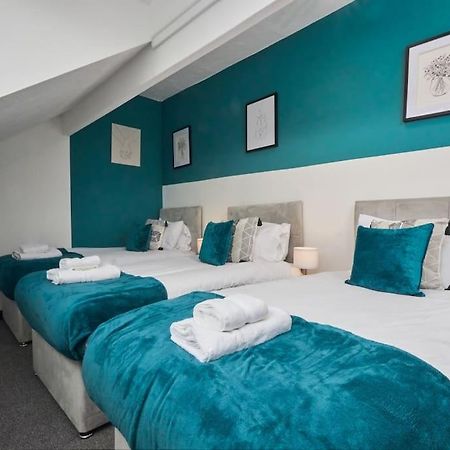 Large House Close To Leeds - Ideal For Groups Extérieur photo