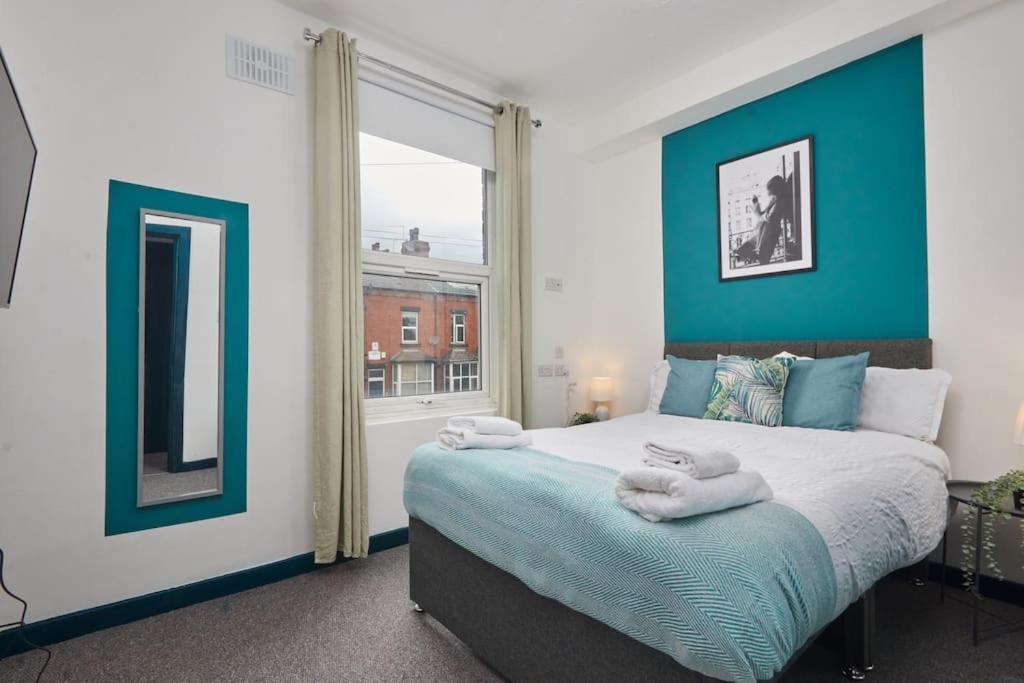 Large House Close To Leeds - Ideal For Groups Extérieur photo
