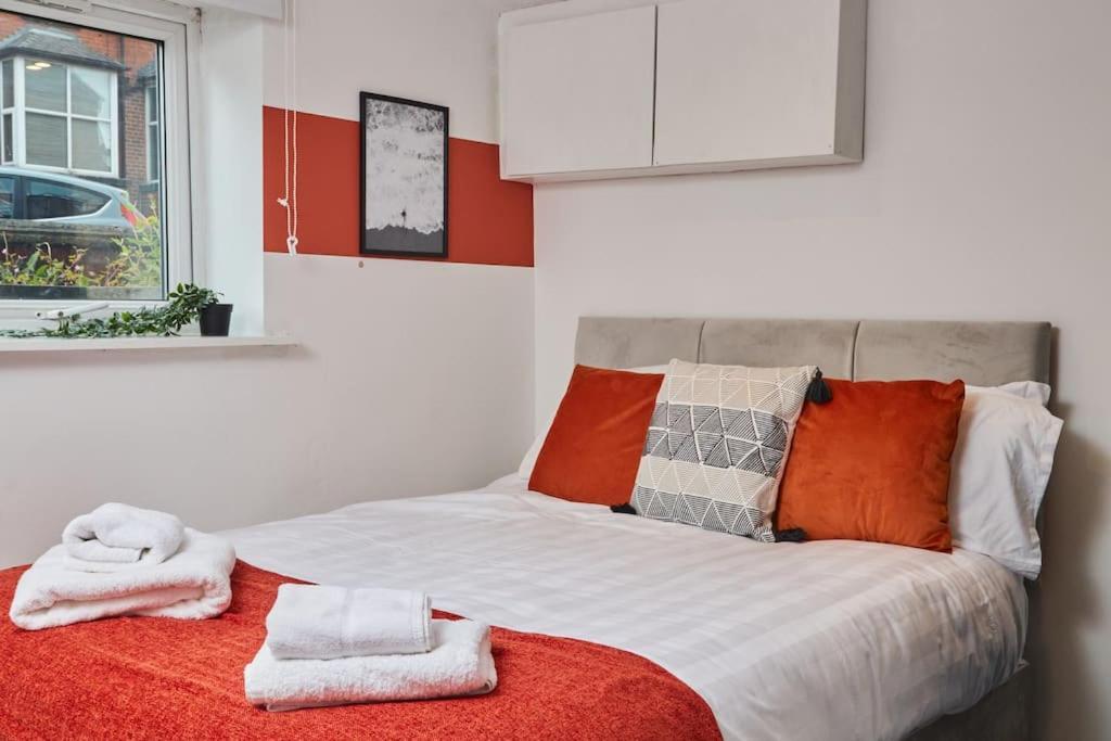 Large House Close To Leeds - Ideal For Groups Extérieur photo