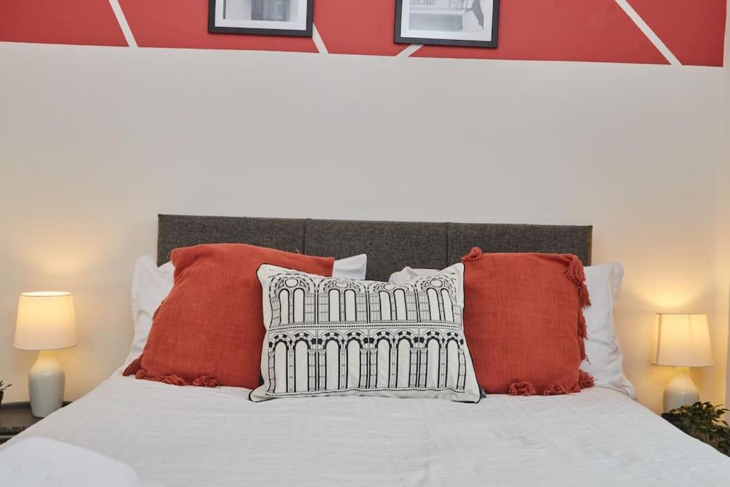 Large House Close To Leeds - Ideal For Groups Extérieur photo