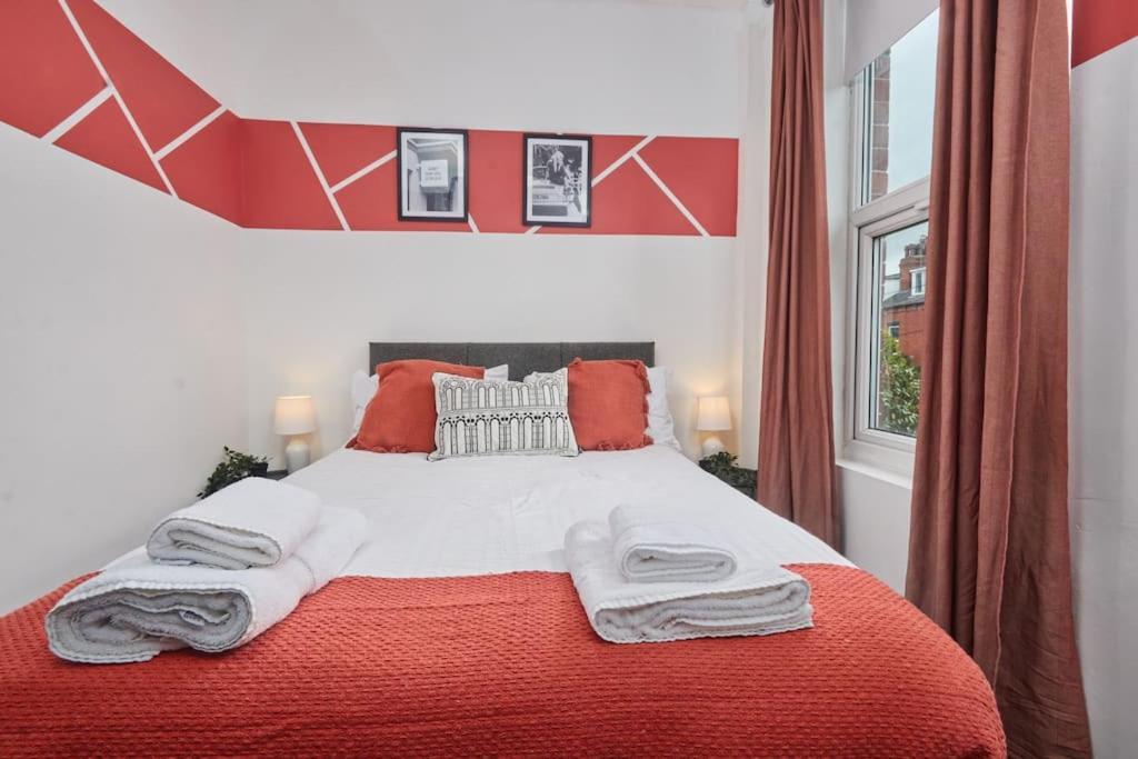 Large House Close To Leeds - Ideal For Groups Extérieur photo