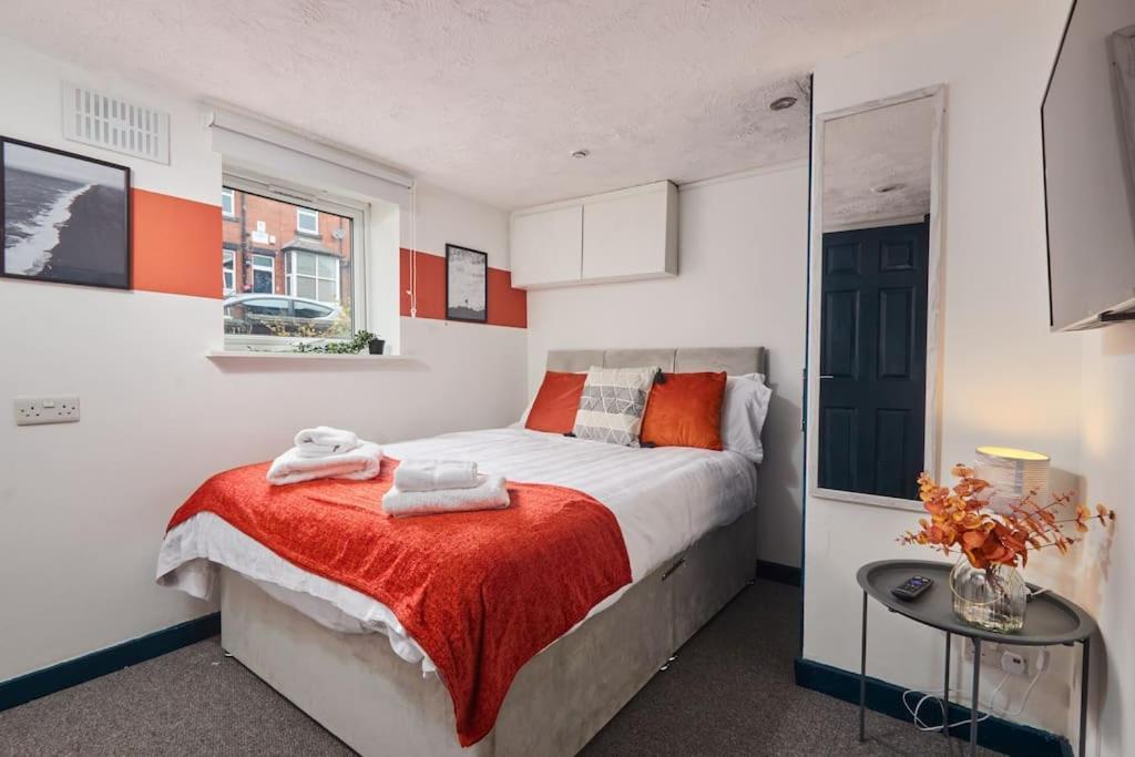 Large House Close To Leeds - Ideal For Groups Extérieur photo